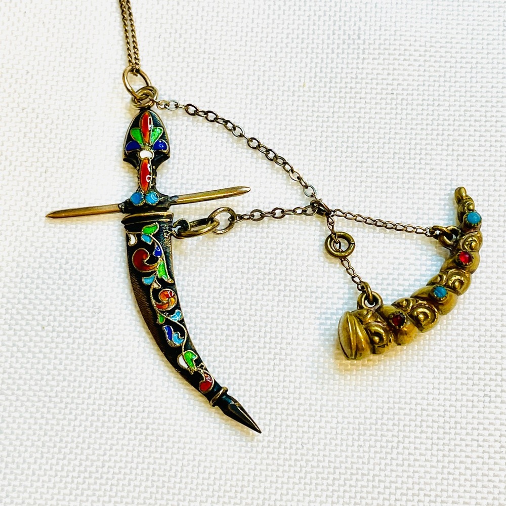Rare Gold Plated Enamel 3 Piece SLATER Pendant Necklace